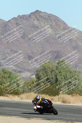 media/Nov-16-2025-Race Pace (Sun) [[8c5fa54630]]/Non Verified Riders (1st 20 Minutes)/2-Turn 10 (1010am)/